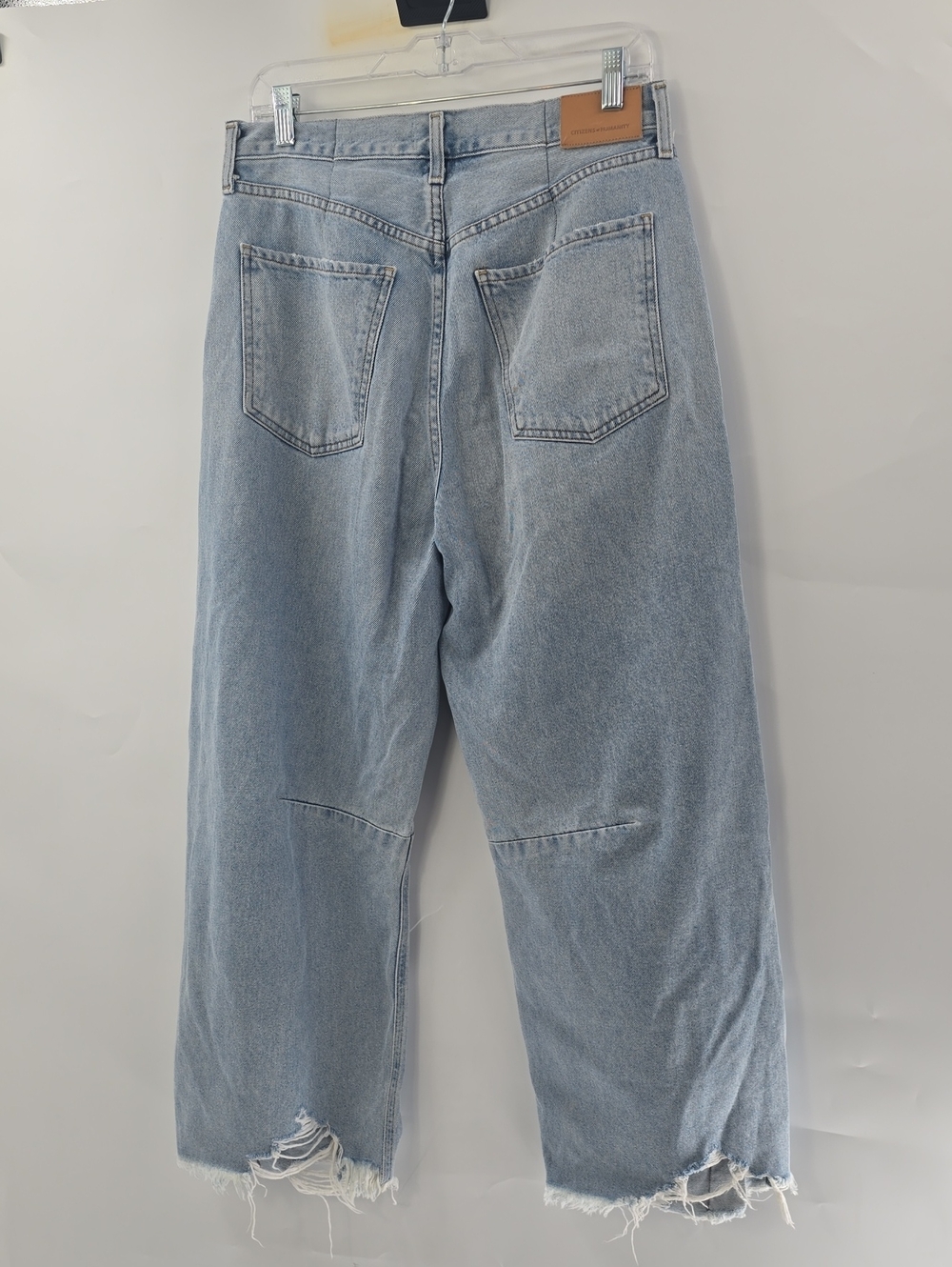 Citizens Of Humanity Light Blue High-Rise Barrel Cropped Jeans - Picture 13 of 16